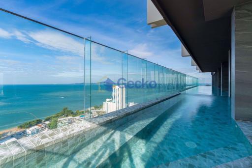 Studio Condo in The Panora Pattaya Pratumnak C006865