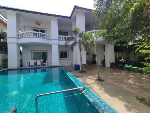 Beautiful and Private House for Sale in Pattaya