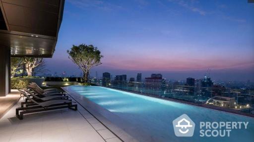 2-BR Condo at The Room Phayathai near ARL Ratchaprarop