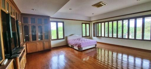 House on 5 Rai Land Plot for Sale in Pong