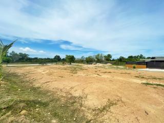 3 Rai 2 Ngan Huay Yai Land for Sale