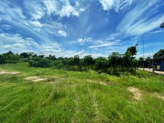 11 Rai Beautiful Land Plot for in Pattaya Sale