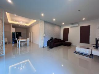 Huay Yai House with 3 Bedrooms for Sale