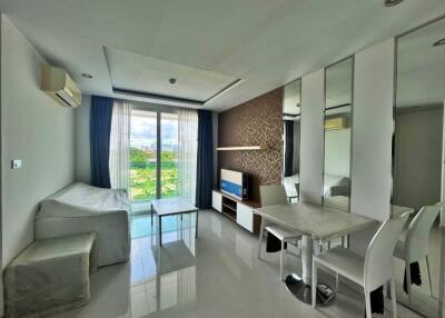 Great Area Condo Amazon for Sale in Pattaya