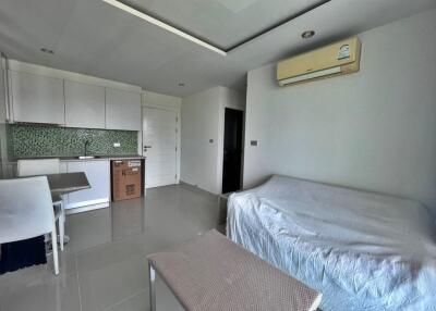 Great Area Condo Amazon for Sale in Pattaya