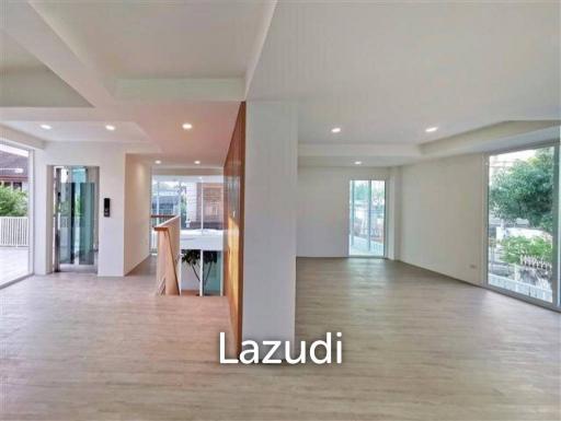 5 Bed 8 Bath 622 SQ.M House in Sukhumvit 77