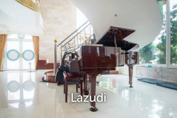 5 Bed 500 SQ.M Luxury Residence near Rama 9