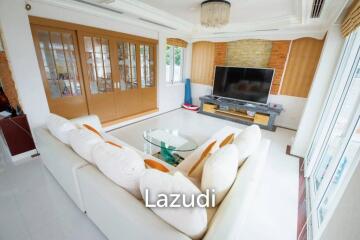 5 Bed 500 SQ.M Luxury Residence near Rama 9