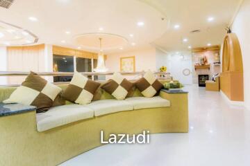 5 Bed 500 SQ.M Luxury Residence near Rama 9