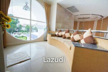 5 Bed 500 SQ.M Luxury Residence near Rama 9