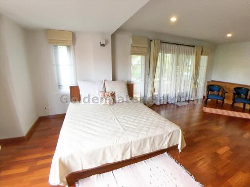 3-bedrooms in quite lowrise close to Phrom Phong BTS