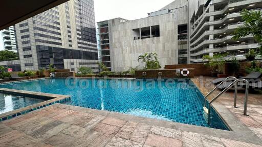 3-Bedrooms family-friendly modern apartment - Asok BTS