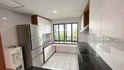 Quiet 3-Bedrooms lowrise condo near Benjasiri Park - Phrom Phong BTS