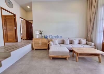 3 Bedrooms House East Pattaya H011075