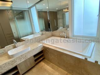 2-Bedrooms on high floor - Siri Residence Sukhumvit 24