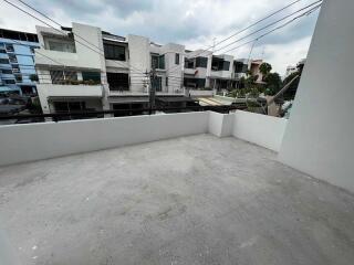 For Sale and Rent Bangkok Home Office Sukhumvit 77 BTS On Nut Suan Laung