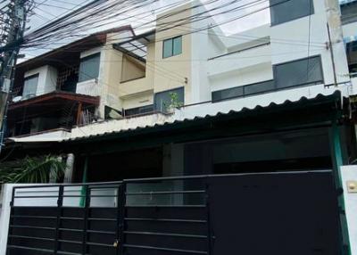 For Sale and Rent Bangkok Home Office Sukhumvit 77 BTS On Nut Suan Laung