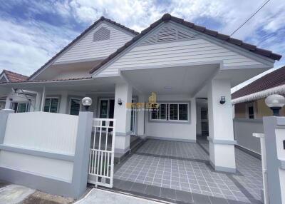 4 Bedrooms Villa / Single House in Ruen Pisa Village East Pattaya H011258