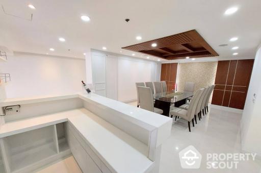 3-BR Condo at Kallista Mansion near ARL Makkasan