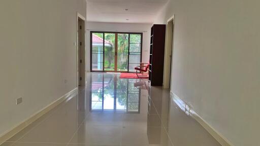 3Beds Bangsaray Pool House for Sale