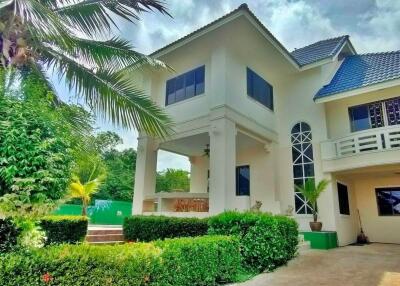 Lovely House in Bang Saray for Sale