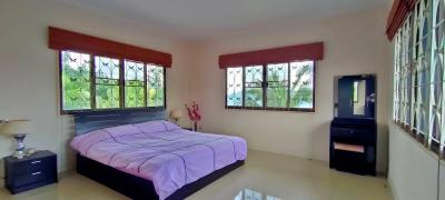 Lovely House in Bang Saray for Sale