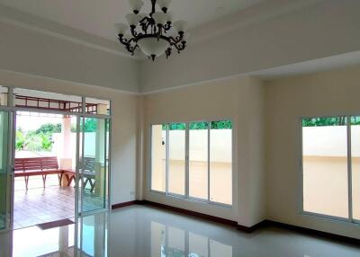 New House in Bang Saray for Sale