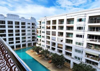 Pool View Condo for Sale in TW Jomtien