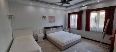 Pool Villa House for Sale in Huay Yai