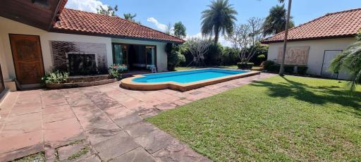 Pool Villa House for Sale in Huay Yai