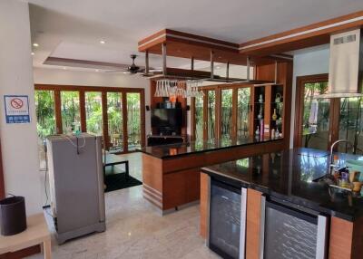 Pool Villa House for Sale in Huay Yai