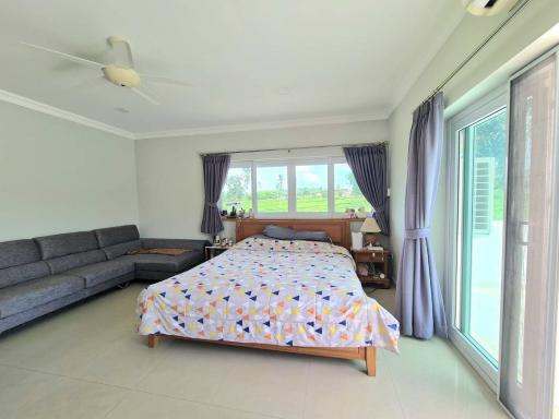 4Bedrooms House in Bangsaray for Sale