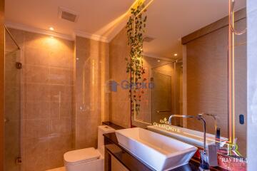 2 Bedrooms Condo in The Riviera Ocean Drive Jomtien C002108