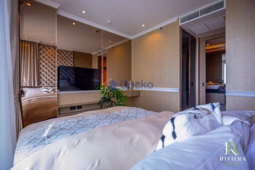 2 Bedrooms Condo in The Riviera Ocean Drive Jomtien C002108
