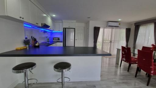 Pratumnak Ruamchok Condo for Sale