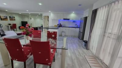 Pratumnak Ruamchok Condo for Sale