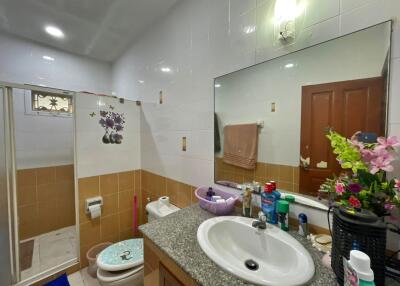 Nong Pla Lai Single House for Sale