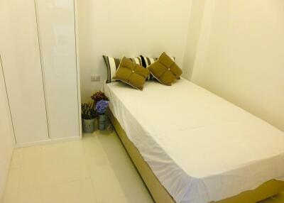 คอนโด 2 ห้องนอนที่ยอดเยี่ยมในย่านวงศ์อมาตย์
