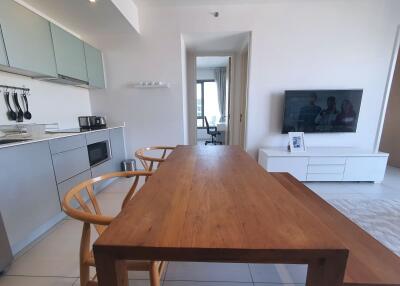 Superb 2 bedroom near BTS at The Lofts Ekkamai!