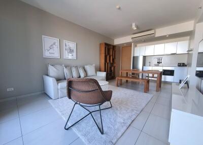 Superb 2 bedroom near BTS at The Lofts Ekkamai!