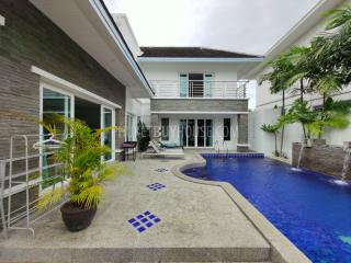 RAW7438: Three Bedroom Private Pool Villa in Rawai