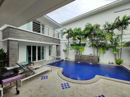 RAW7438: Three Bedroom Private Pool Villa in Rawai