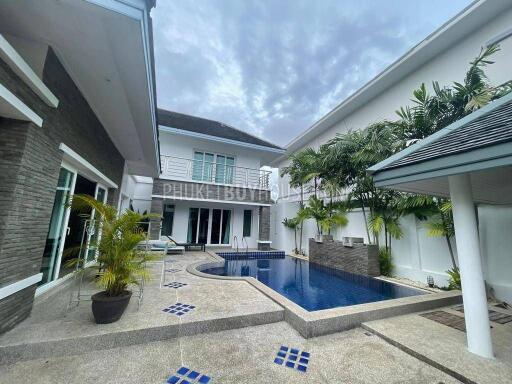 RAW7438: Three Bedroom Private Pool Villa in Rawai