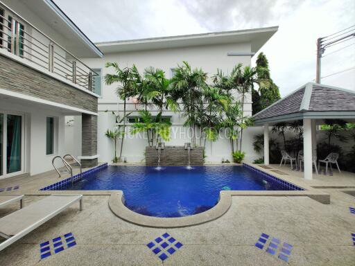 RAW7438: Three Bedroom Private Pool Villa in Rawai