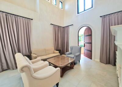 Pool Villas House Italian Style for Sale