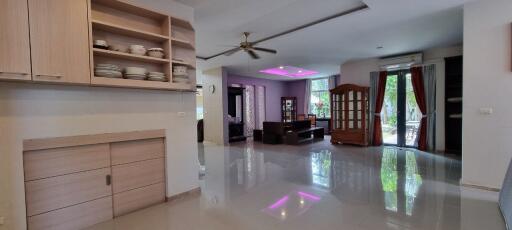 7Bedrooms House for Sale in Najomtien