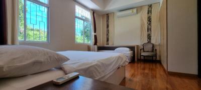 7Bedrooms House for Sale in Najomtien