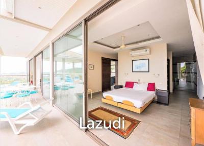 Sophisticated 4 Bedroom Villa with Breathtaking Sea Views
