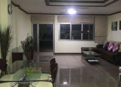 FOR RENT Townhouse 5 minute walk from On Nut BTS