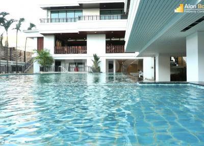 1 Bed 2 Bath in Central Pattaya ABPC0889